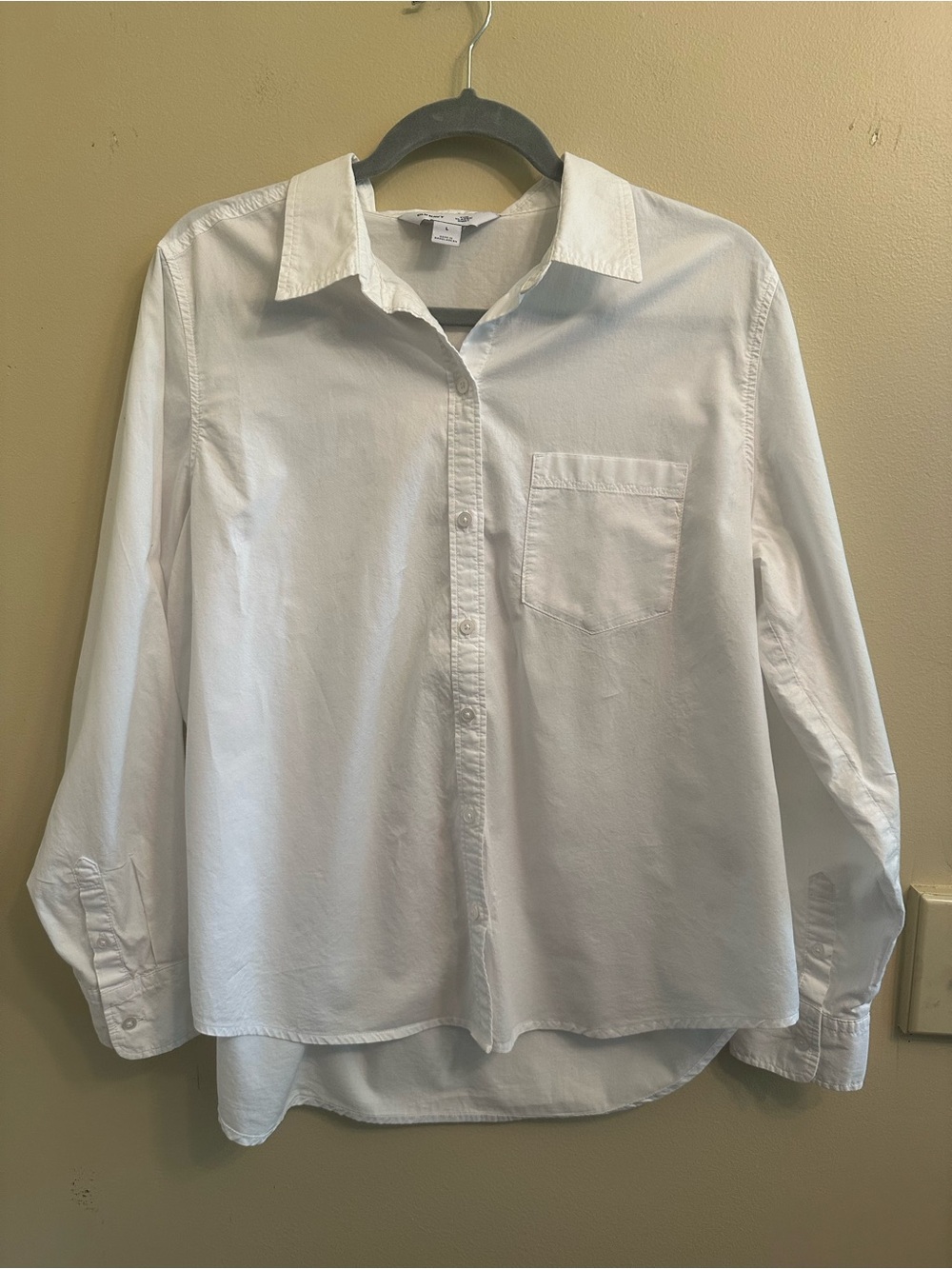 Old Navy The Classic Shirt White Button Down Cotton Women's Size L Like New 1013